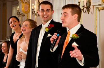 Как представить гостей на свадьбе в прозе
