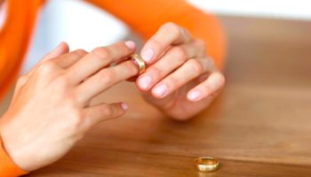 Что делать с кольцом бывшего мужа