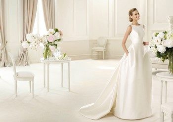 Основные правила выбора атласных свадебных платьев