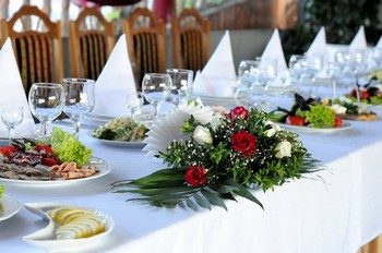 Как составить меню на свадебу на 50 человек?