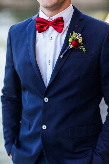 Синий мужской костюм на свадьбу, его особенности