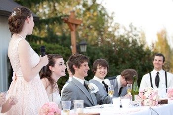 Как написать поздравление с днем свадьбы для одноклассницы?
