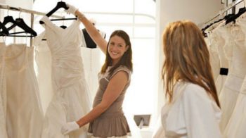 Можно ли мерить свадебное платье: есть ли какие-то ограничения?